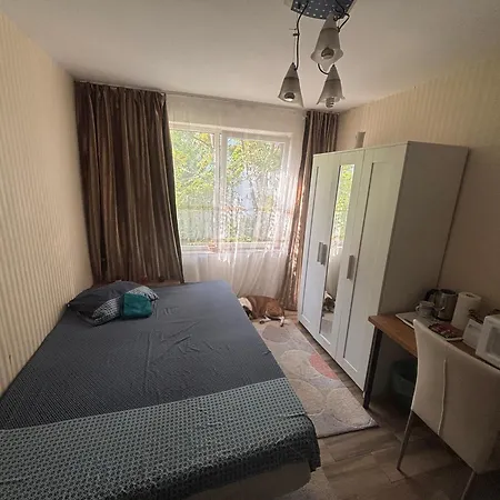 Fain * Βουκουρέστι